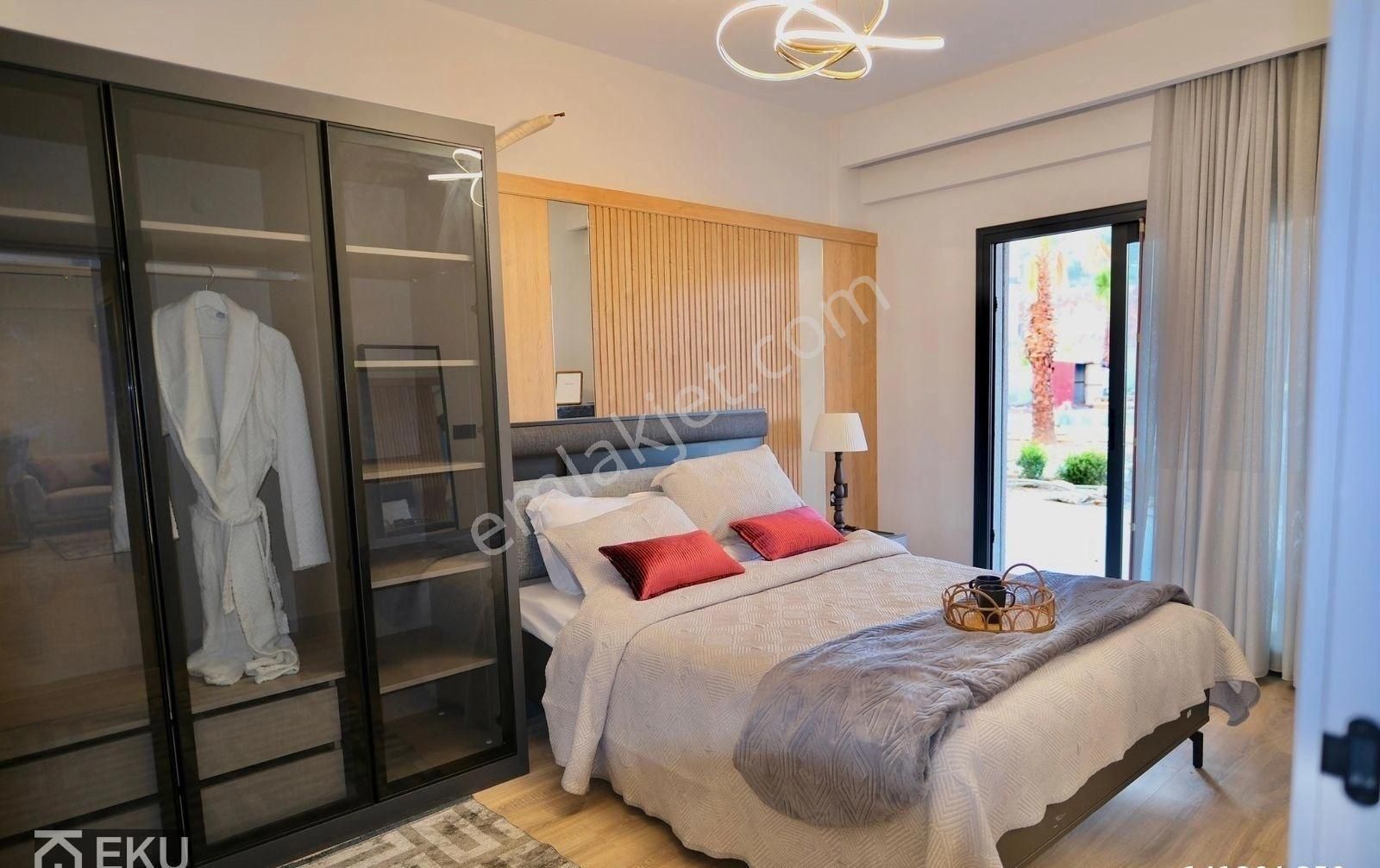 Kuşadasında Ultra Lüks Oturuma Hazır Sıfır Daireler - Görsel 29