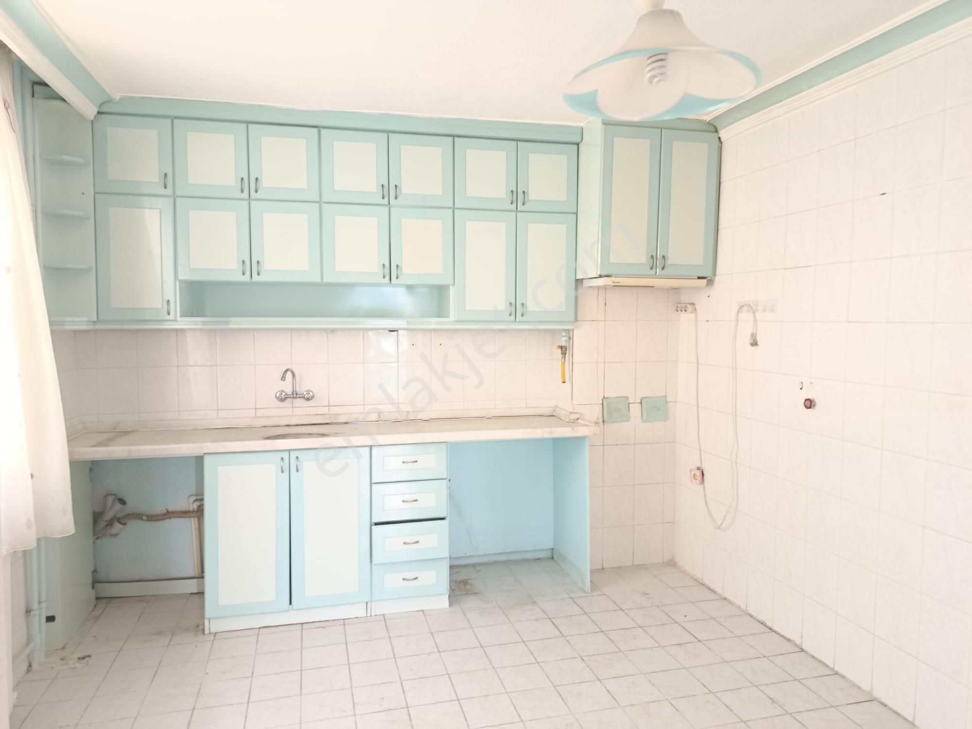 Afyon Tezcan Emlaktan Gümüşkentte Satılık Bina - Görsel 3