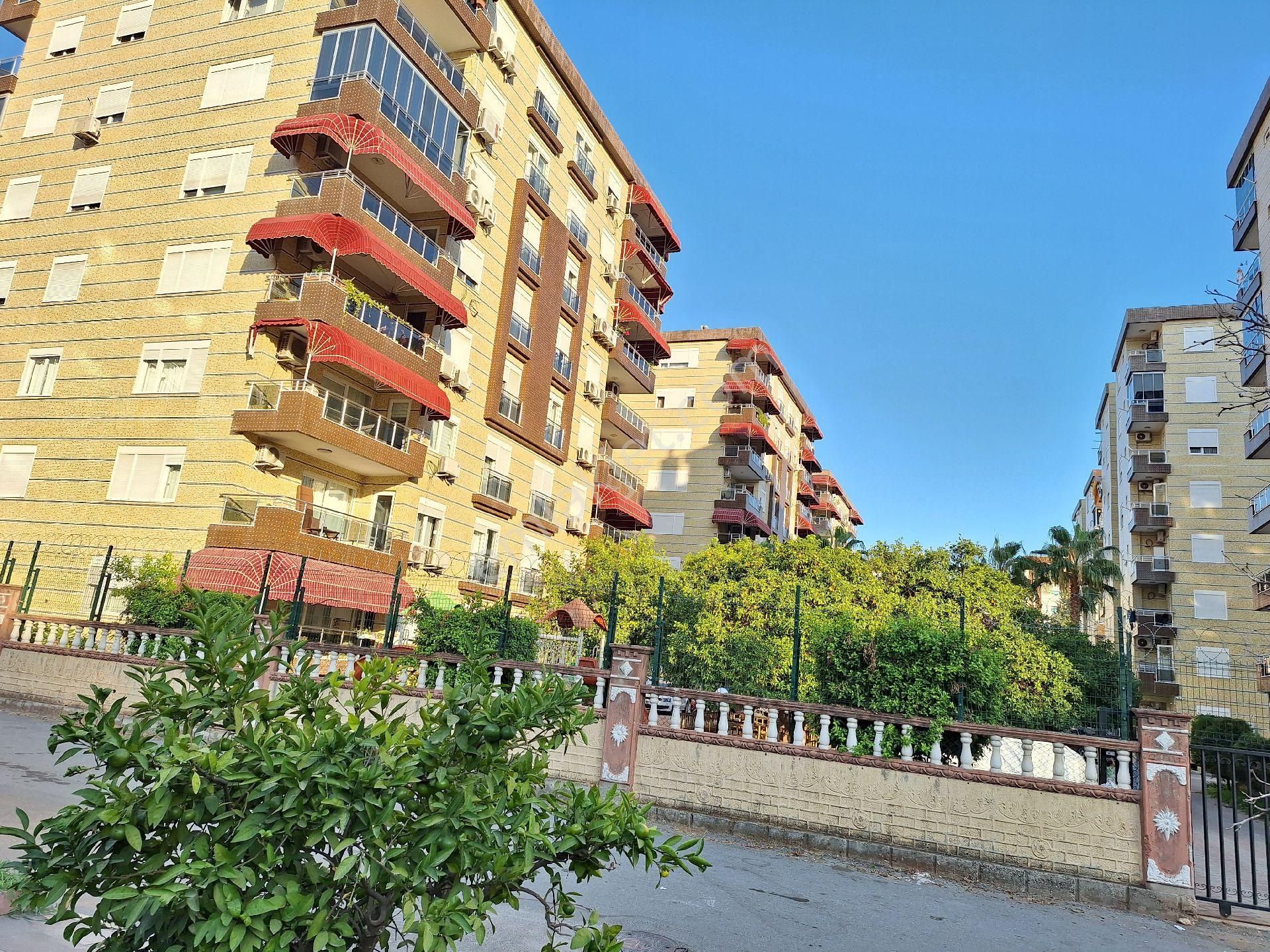 Antalya Konyaaltı Siteler Mahallesinde Havuzlu Site İçinde Kombili Ara Katta Satılık 4+1 Daire - Görsel 32