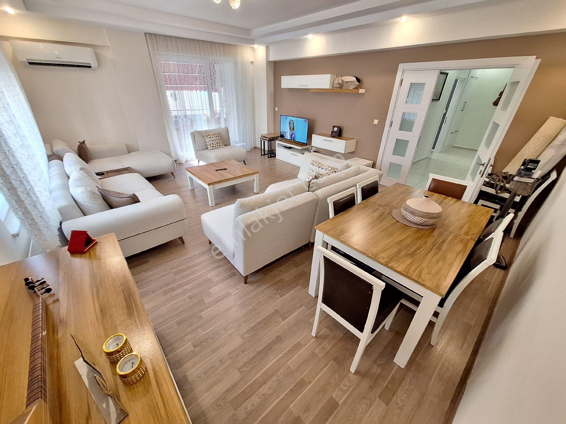 Antalya Konyaaltı Siteler Mahallesinde Havuzlu Site İçinde Kombili Ara Katta Satılık 4+1 Daire - Görsel 8