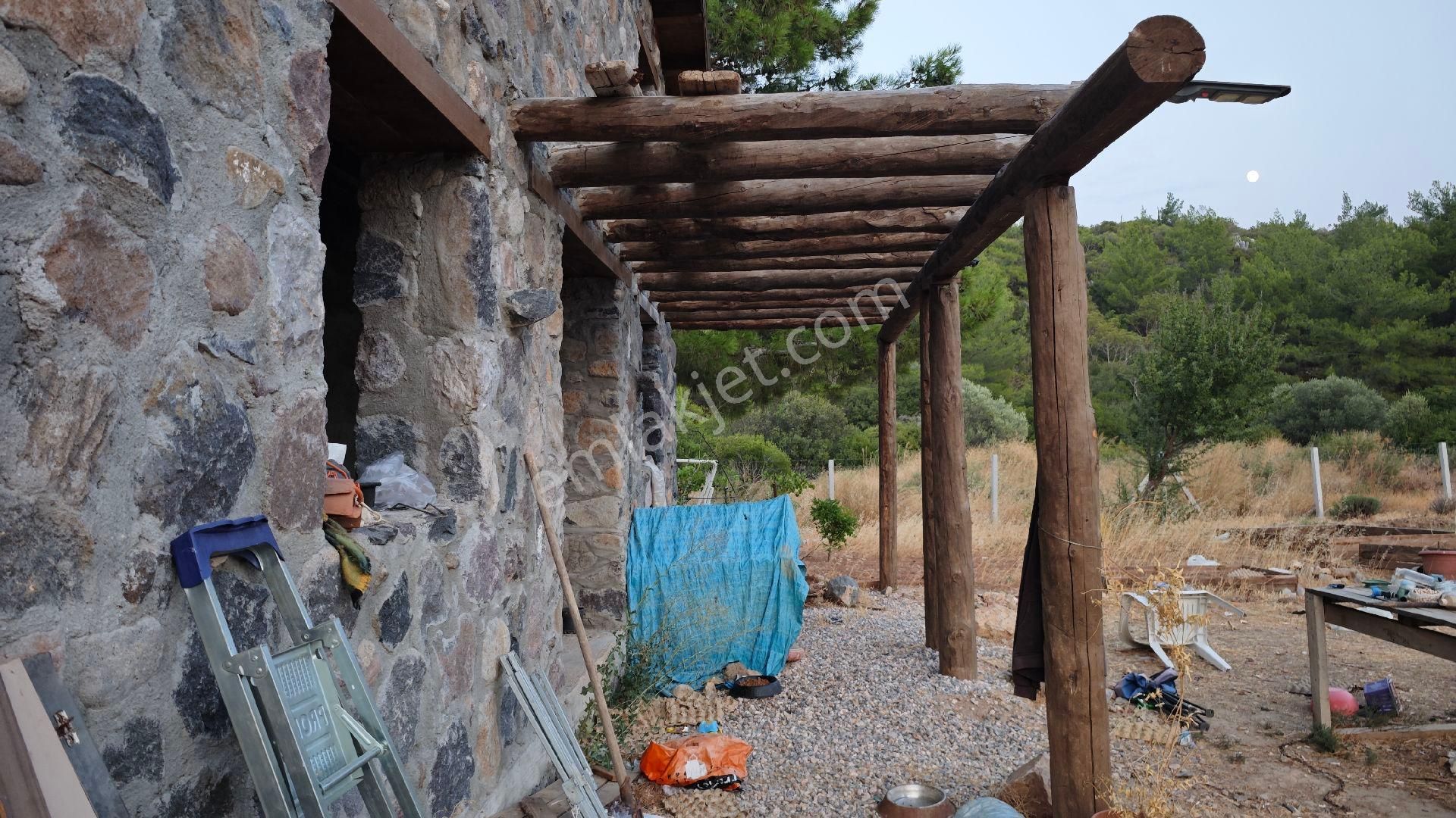 Urla Kadıovacık Köyü Satılık Arazi Ve Doğaltaş Taş Ev - Görsel 17