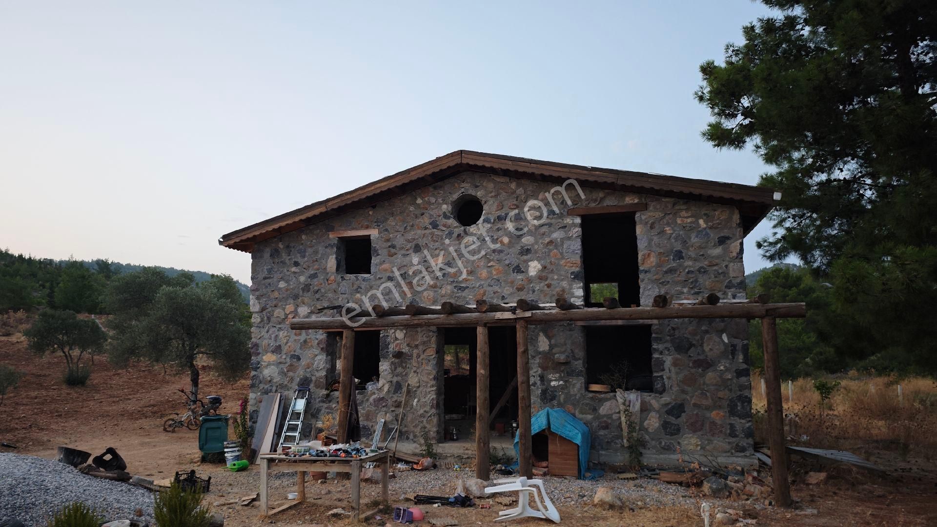 Urla Kadıovacık Köyü Satılık Arazi Ve Doğaltaş Taş Ev - Görsel 24