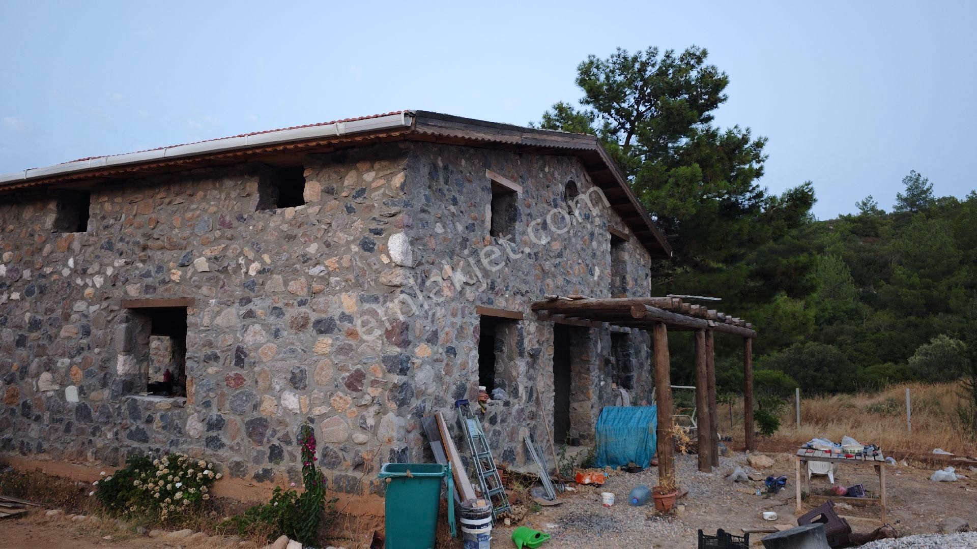 Urla Kadıovacık Köyü Satılık Arazi Ve Doğaltaş Taş Ev - Görsel 32