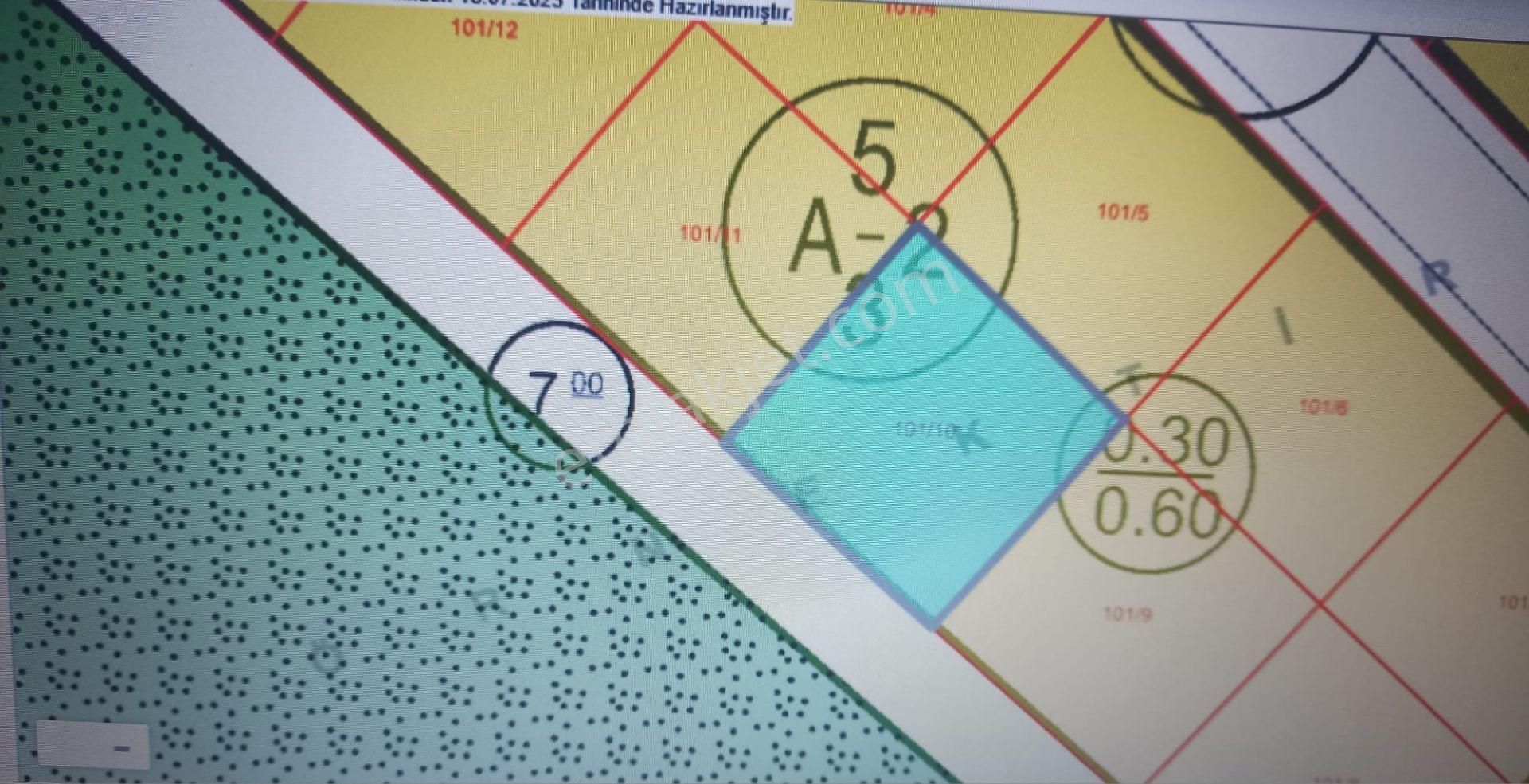 Roma' Dan Edebey' De Satılık Villa Arsası - Görsel 19