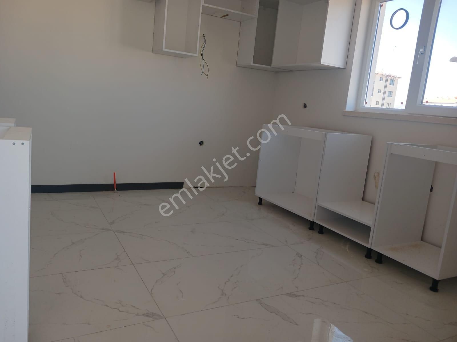 Fevzi Çakmakta 3+1 Balkonlu Daire - Görsel 3