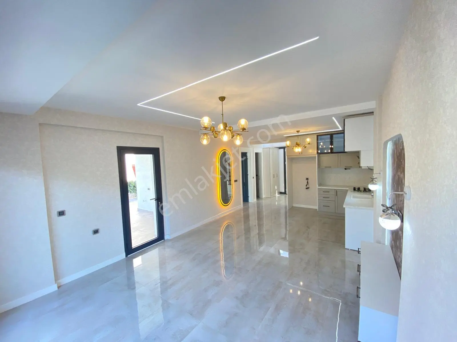 Kuşadası Merkezde 4+1 Özel Havuzlu Satılık Lüks Villa - Görsel 5