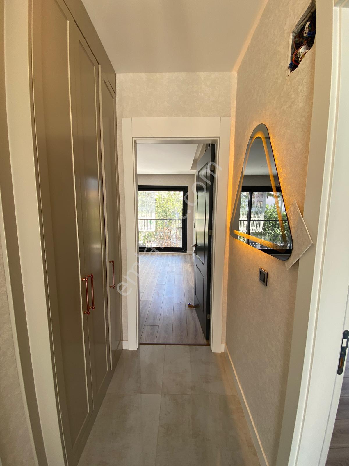 Kuşadası Merkezde 4+1 Özel Havuzlu Satılık Lüks Villa - Görsel 17