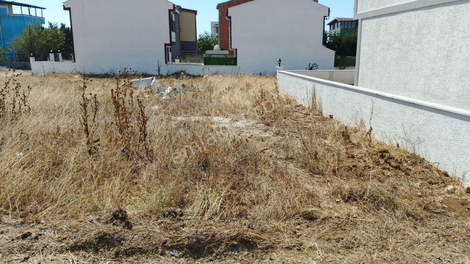 Yeniciftlik Dereağzında Cadde