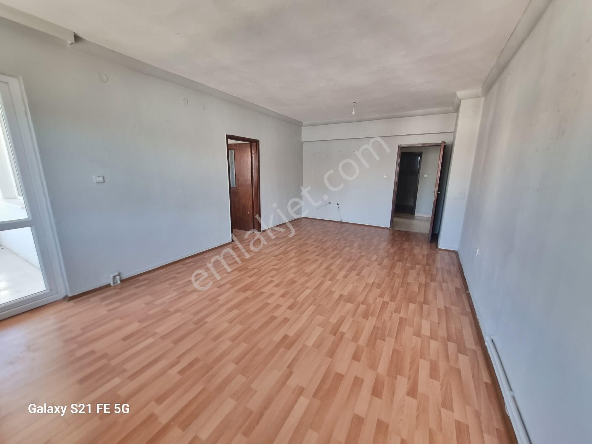 Demiröz Gayrimenkulden Merkezde Konum Harikası 3+1 Daire - Görsel 12