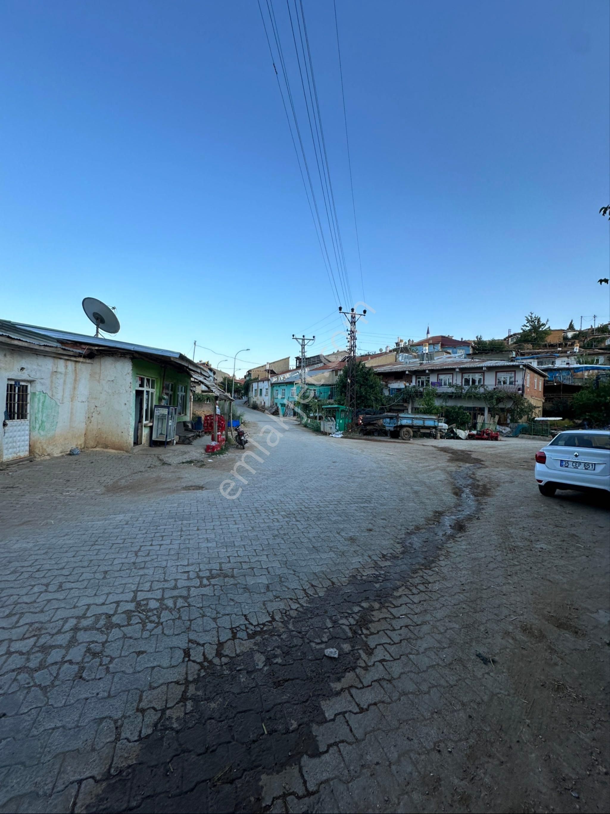 Dinç Emlaktan Doğanhisar İlyaslarda Satılık Köy Evi - Görsel 2