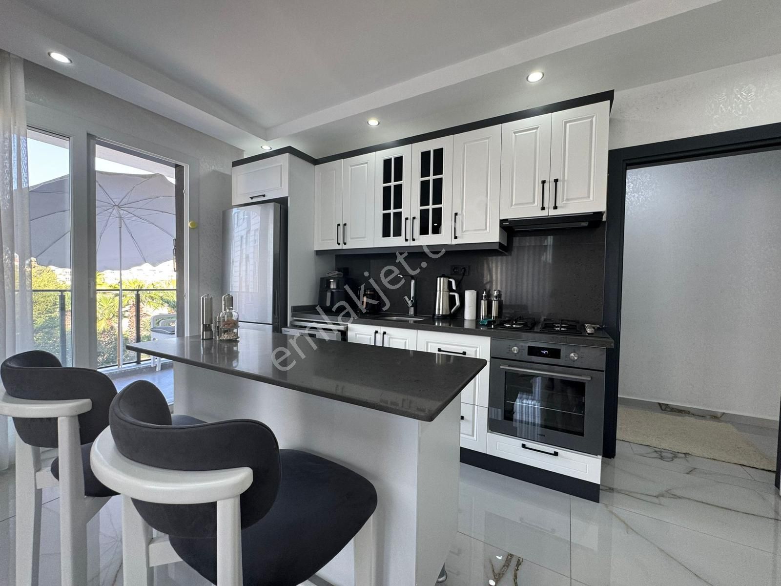 Didim Tam Merkezde Ön Cephe 2+1 Daire - Görsel 8