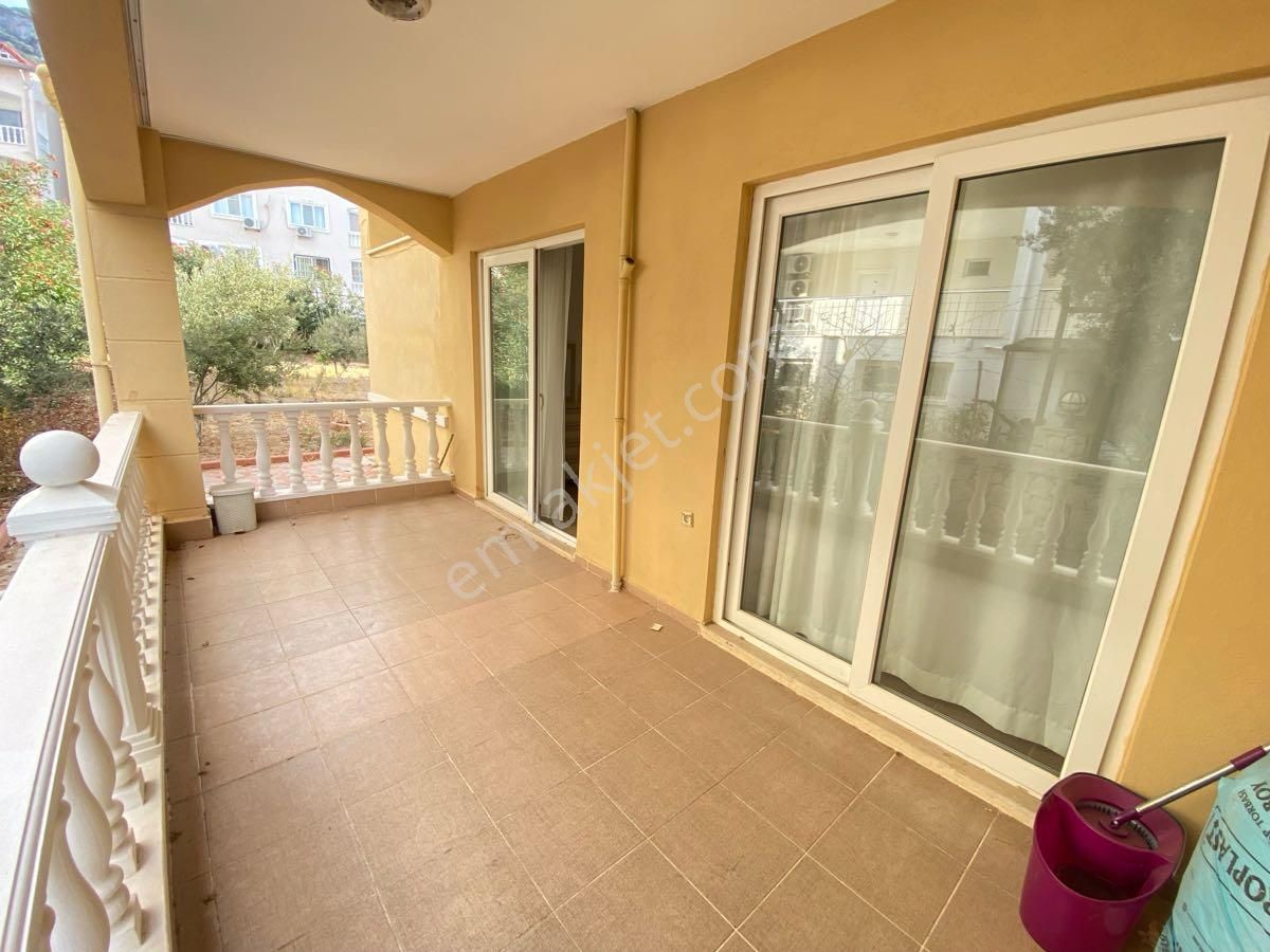 Akbük Merkezde Havuzlu Sitede Köşe Başı 2+1 Daire - Görsel 5