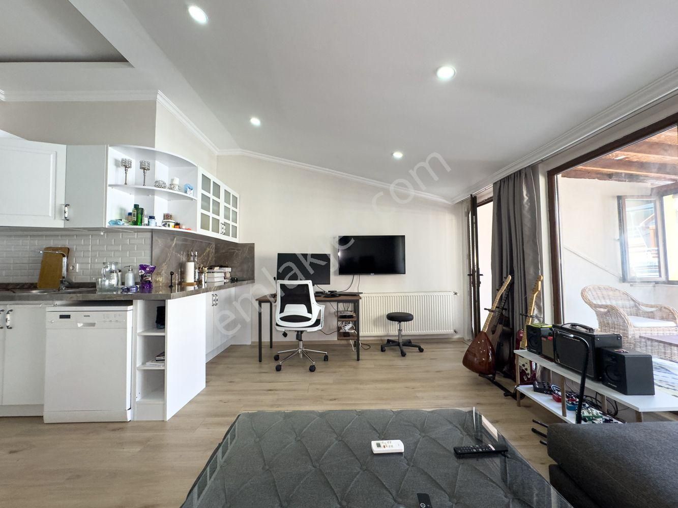 Şişli Merkezde Çift Teraslı 1+1 Daire - Görsel 5