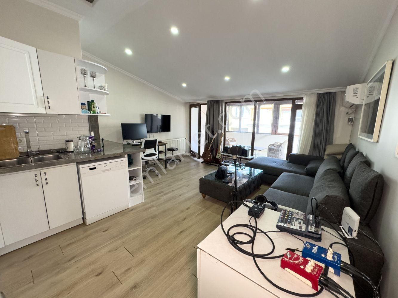 Şişli Merkezde Çift Teraslı 1+1 Daire - Görsel 3