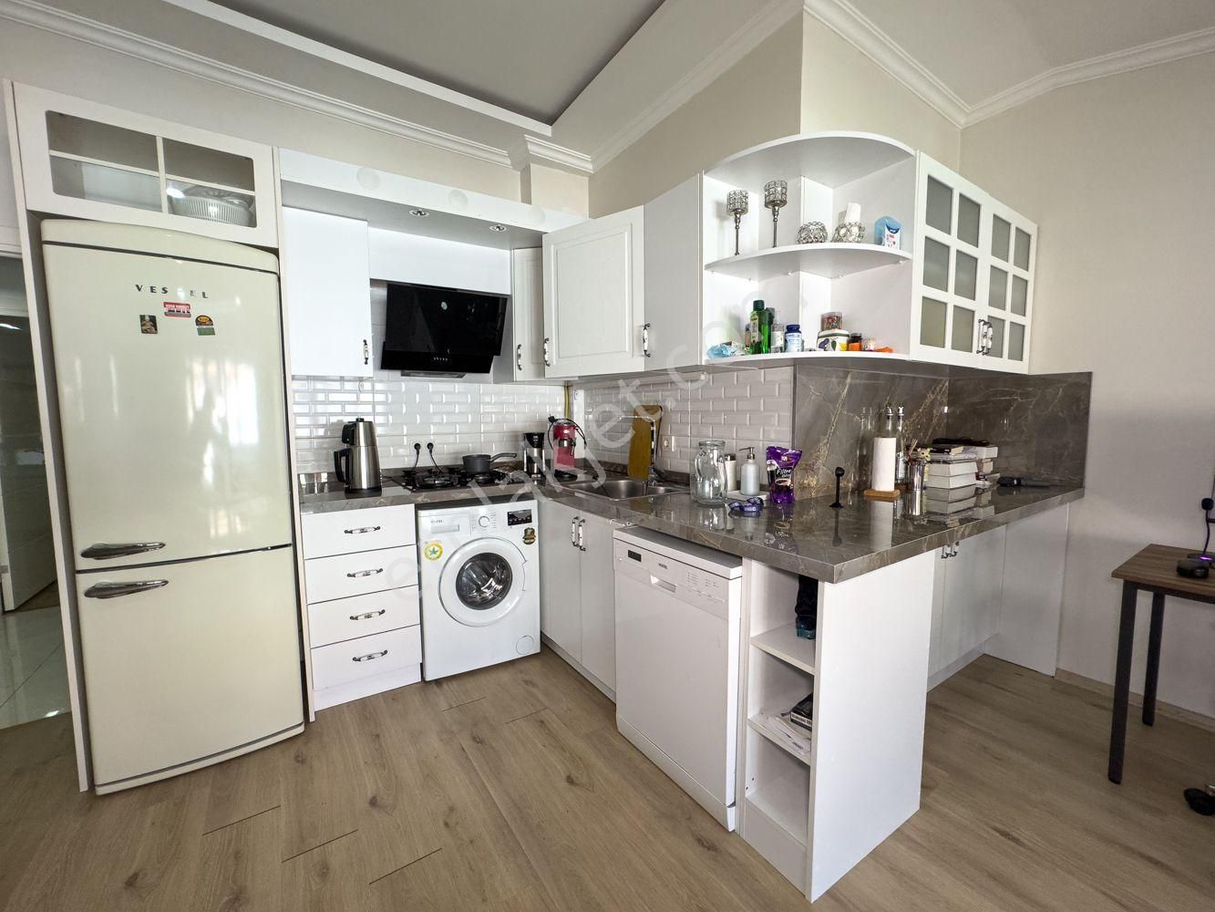 Şişli Merkezde Çift Teraslı 1+1 Daire - Görsel 8