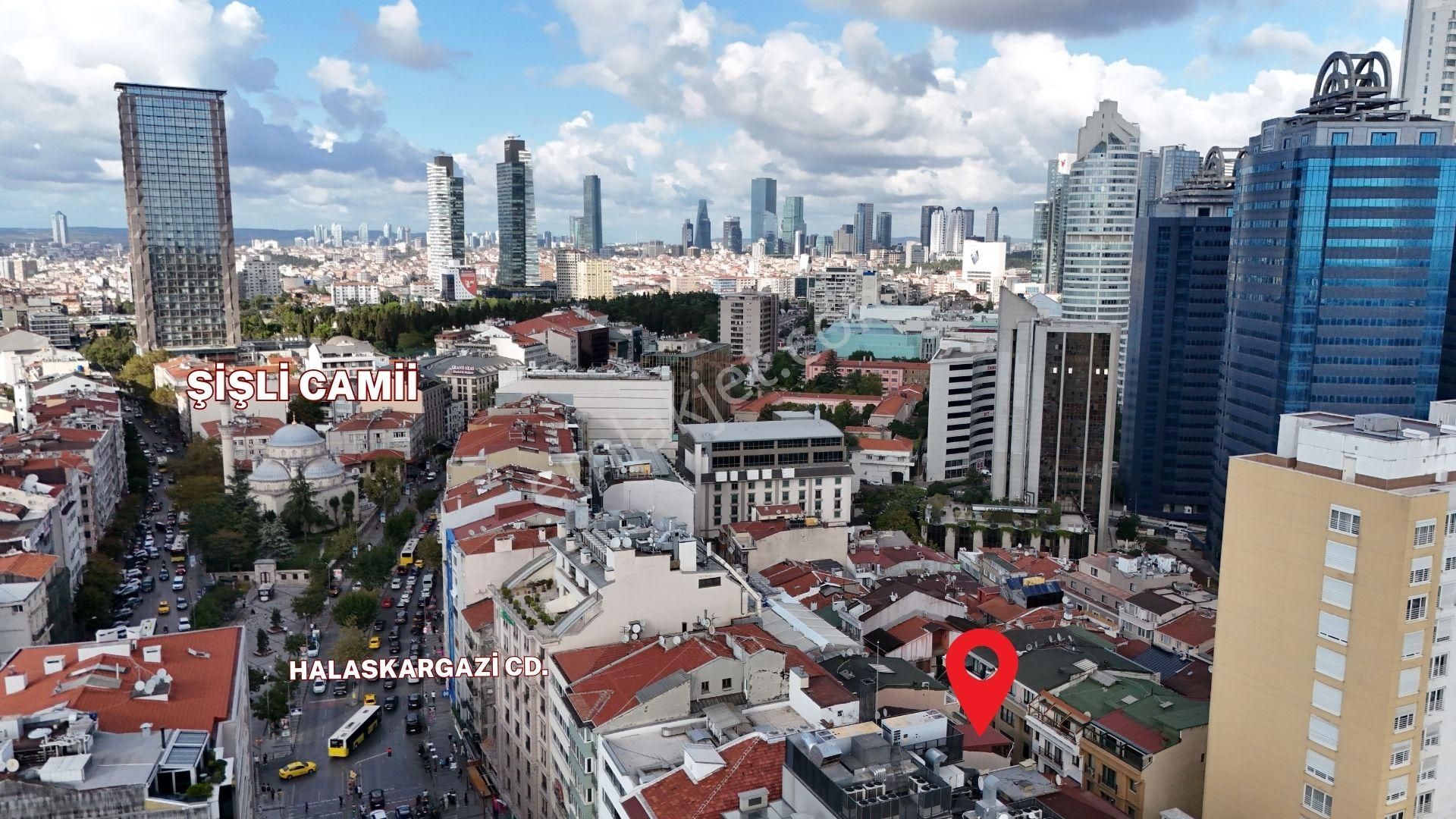 Şişli Merkezde Çift Teraslı 1+1 Daire