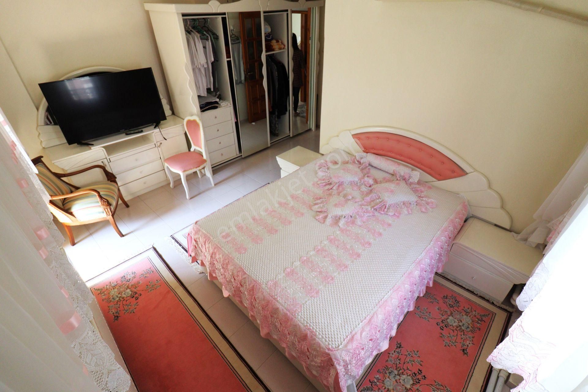 Güre Çamlıbel'de Bahçesinde Çeşitli Meyve Ağaçları Bulunan Muhteşem Ötesi 4+1 Satılık Müstakil Villa - Görsel 19