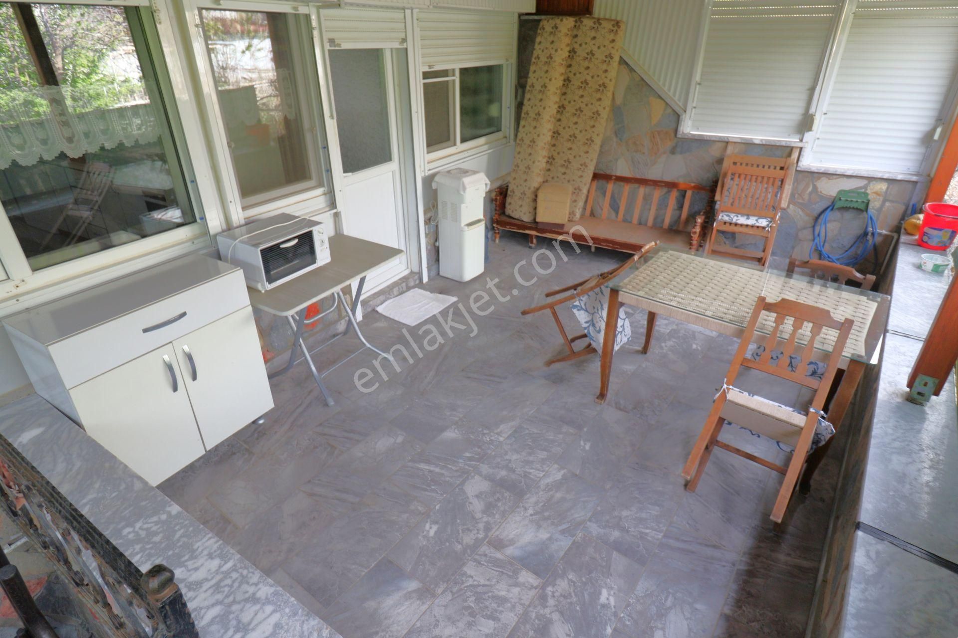 Güre Çamlıbel'de Bahçesinde Çeşitli Meyve Ağaçları Bulunan Muhteşem Ötesi 4+1 Satılık Müstakil Villa - Görsel 15