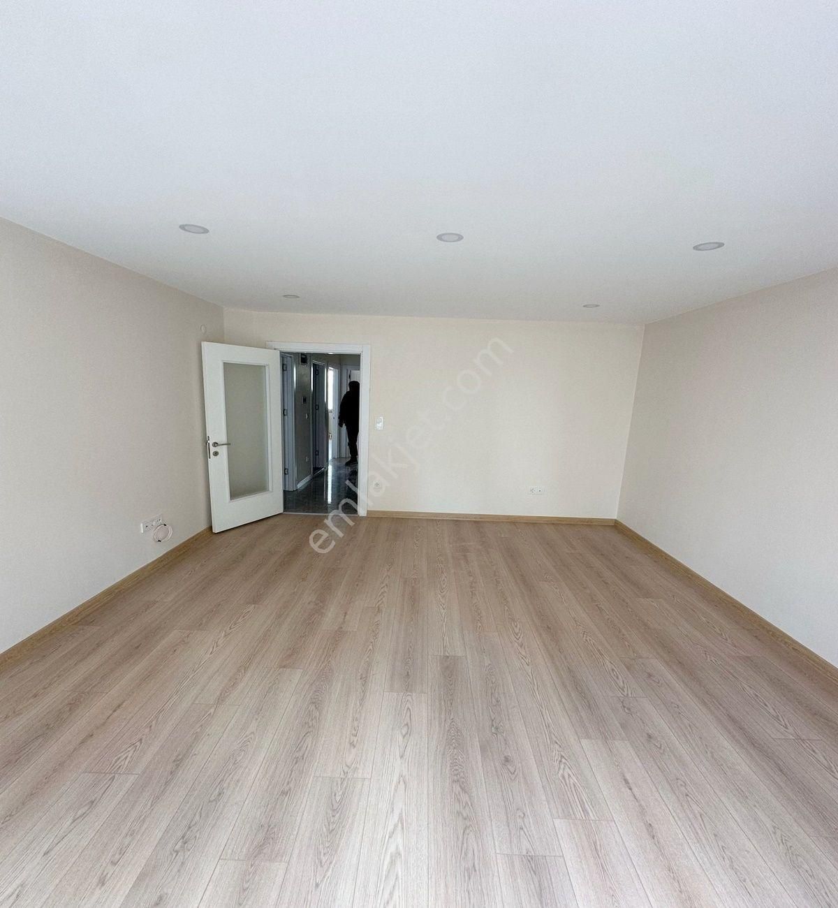 Avcılar Denizköşkler De 2+1 Ferah Satılık Daire - Görsel 5