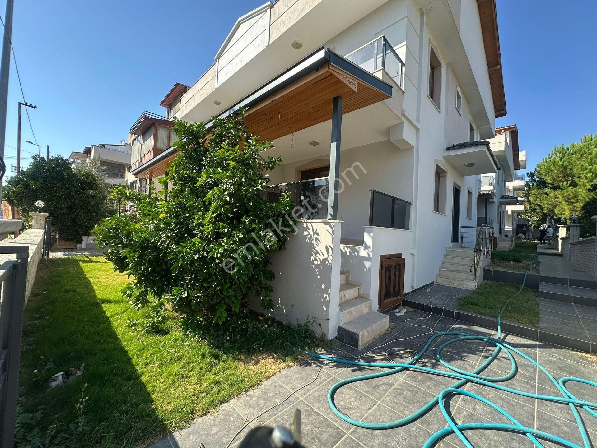 Gözütok Mimarlık Emlak 'tan Denize 100 Metre 4+1 Villa - Görsel 14