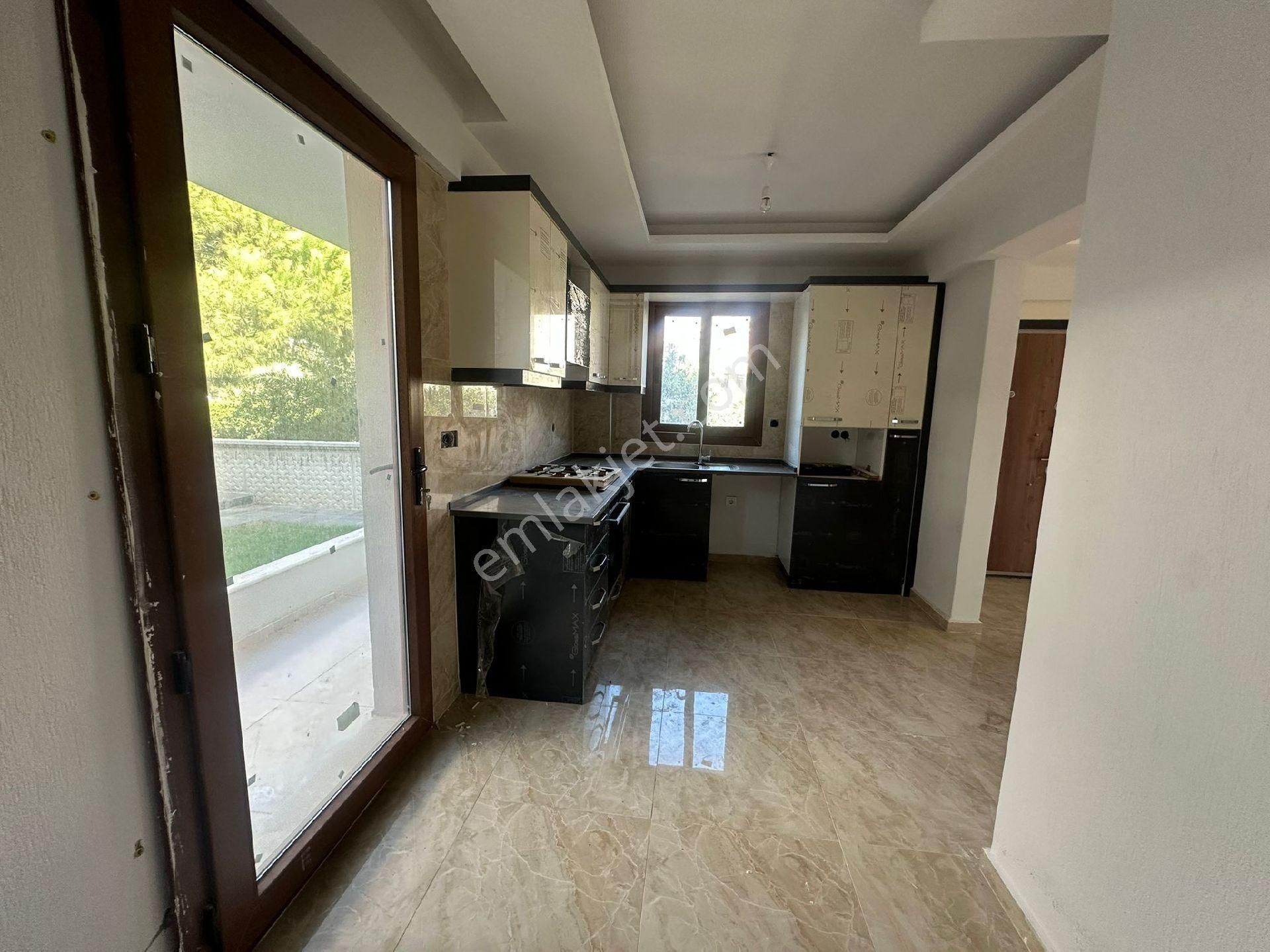 Gözütok Mimarlık Emlak 'tan Denize 100 Metre 4+1 Villa - Görsel 19