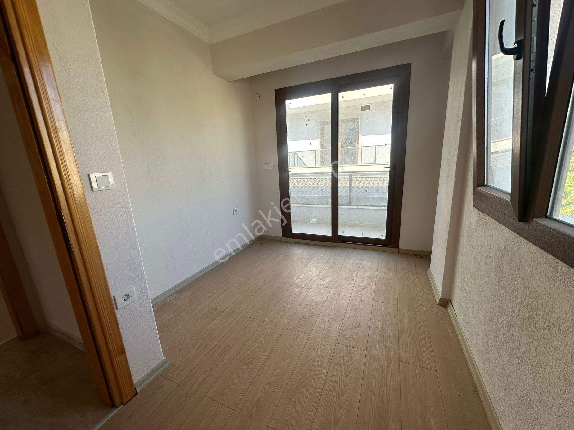 Gözütok Mimarlık Emlak 'tan Denize 100 Metre 4+1 Villa - Görsel 27