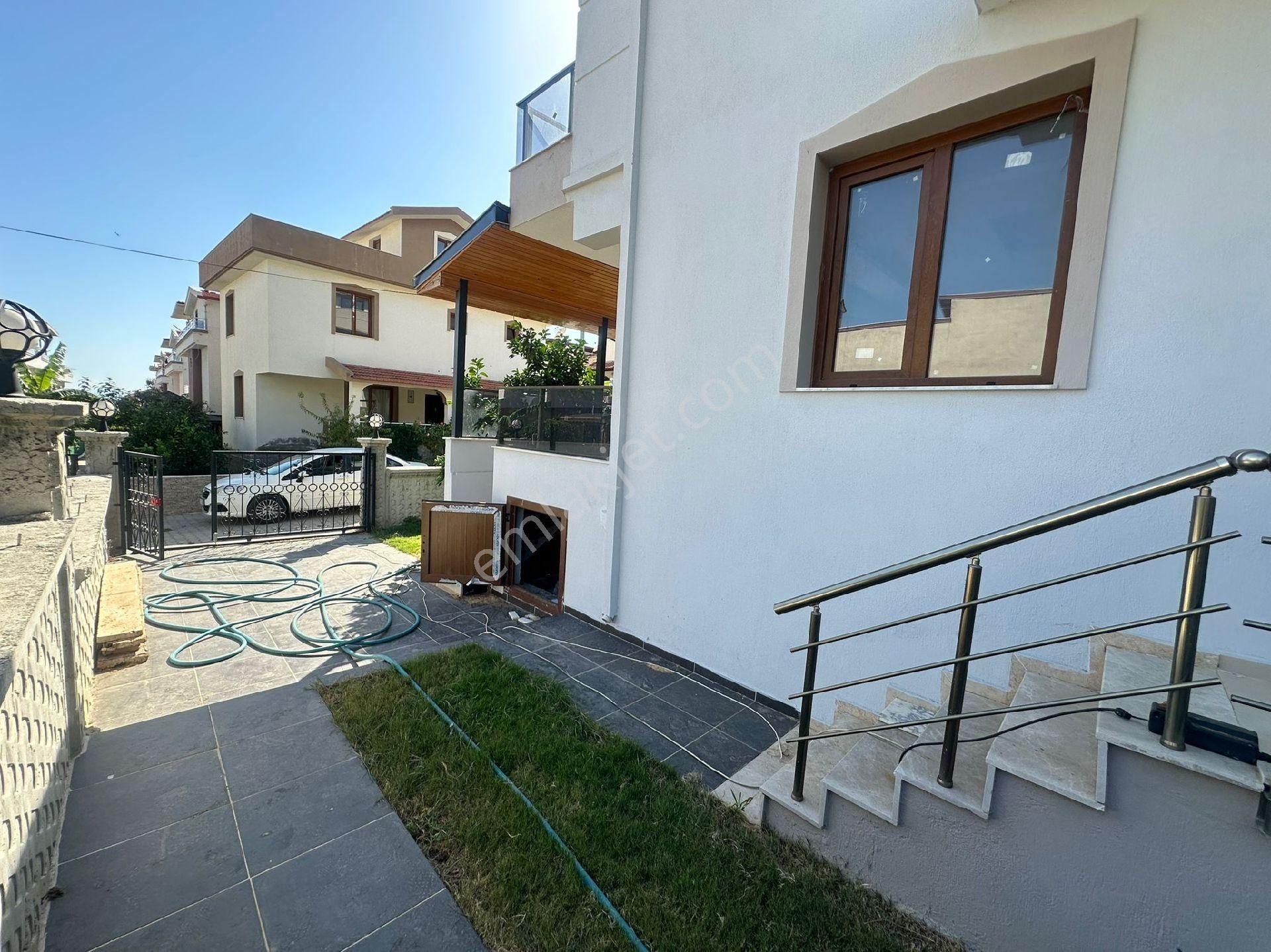 Gözütok Mimarlık Emlak 'tan Denize 100 Metre 4+1 Villa - Görsel 13