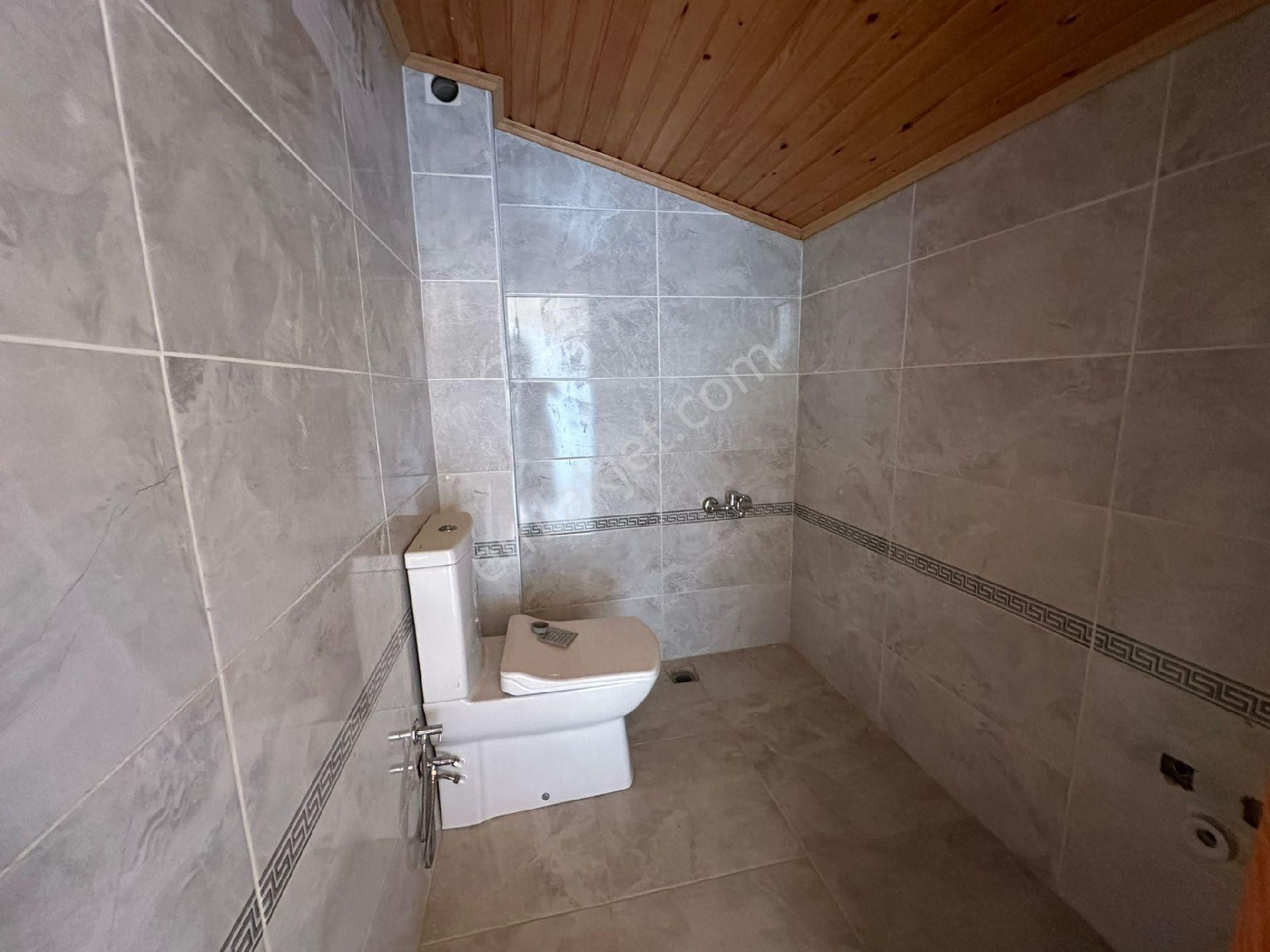 Gözütok Mimarlık Emlak 'tan Denize 100 Metre 4+1 Villa - Görsel 35