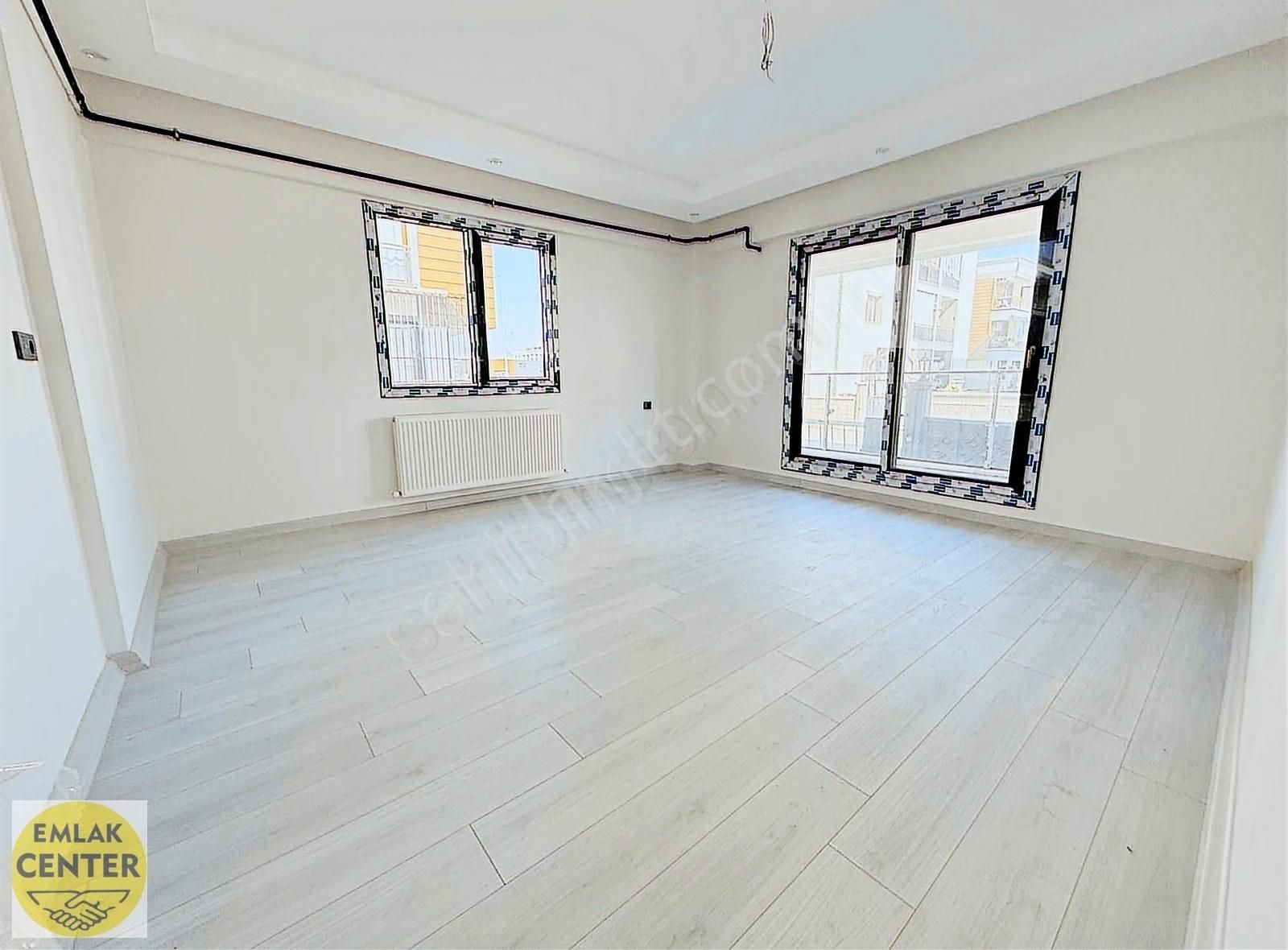 Emlak Center'dan Muradiye Mah Satılık 2+1 Sıfır Daire