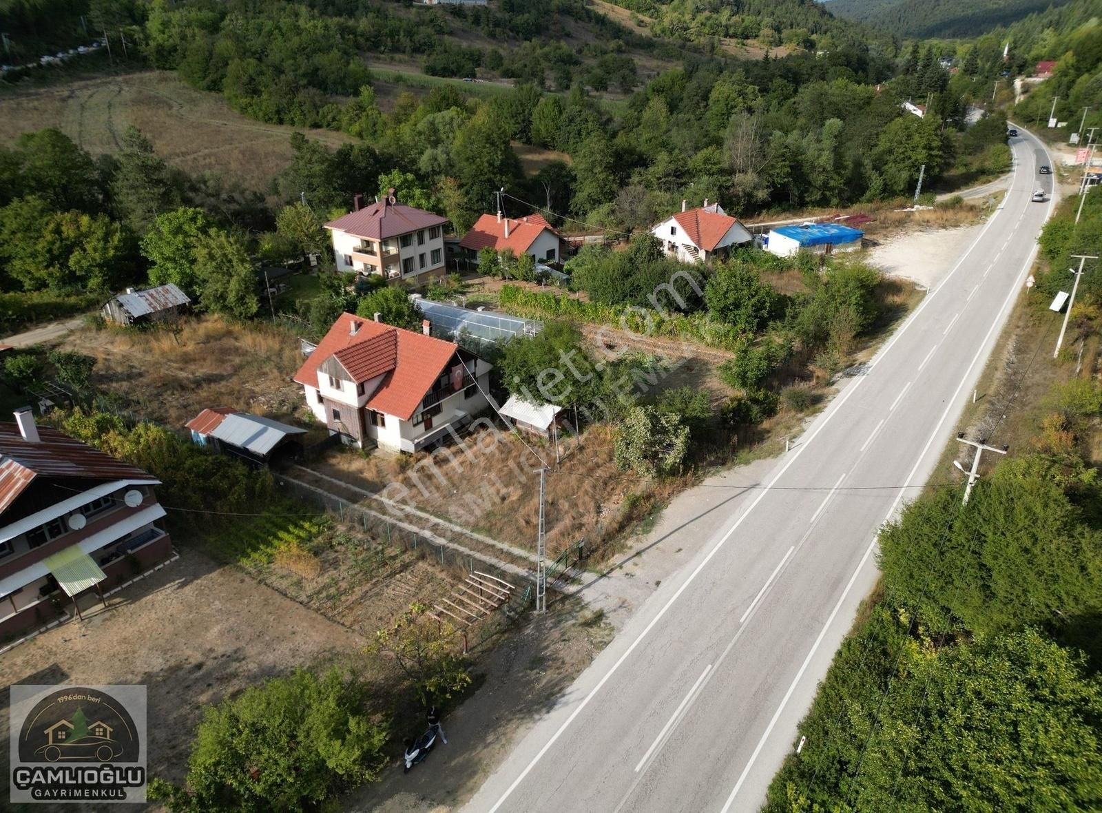 Çamlıoğlu Gayrimenkul'den - Abant Yolunda - 1.222 M2 İmarlı Arsa - Görsel 7