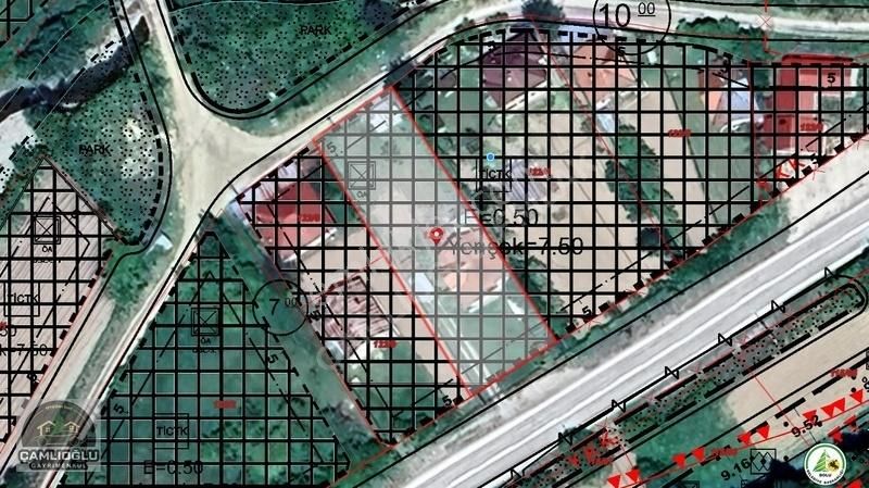 Çamlıoğlu Gayrimenkul'den - Abant Yolunda - 1.222 M2 İmarlı Arsa - Görsel 3