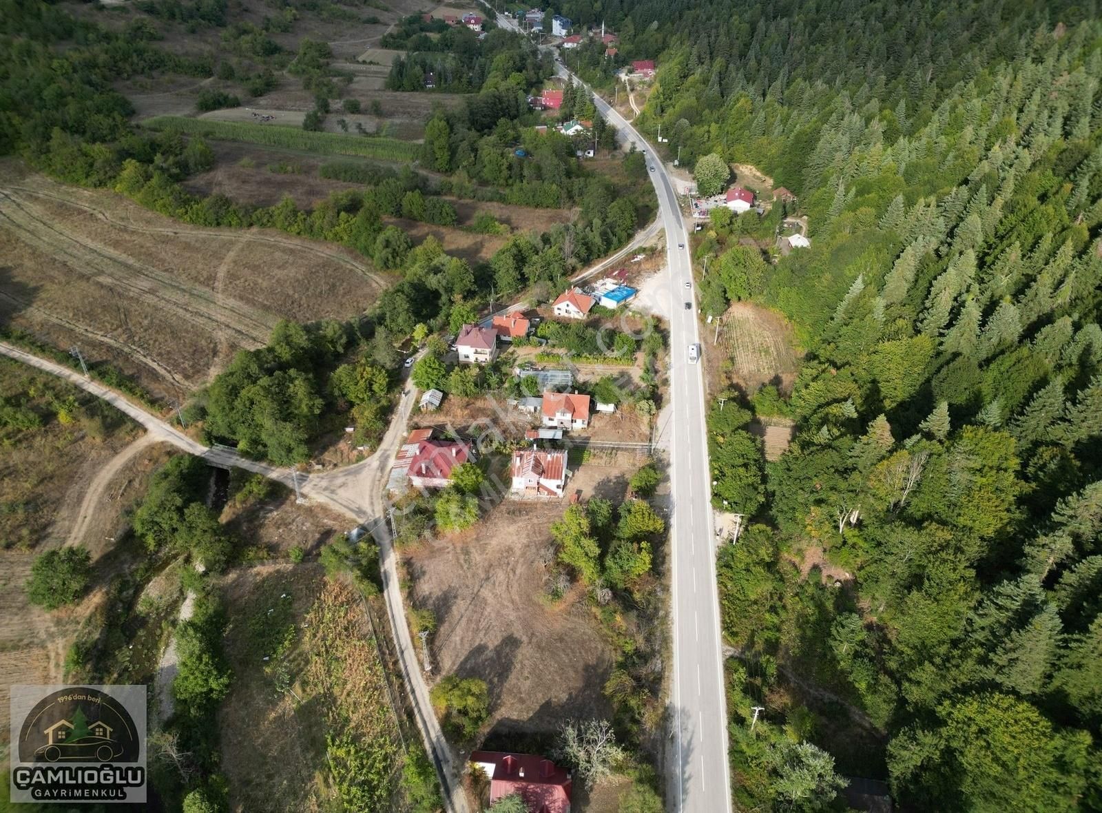 Çamlıoğlu Gayrimenkul'den - Abant Yolunda - 1.222 M2 İmarlı Arsa - Görsel 11