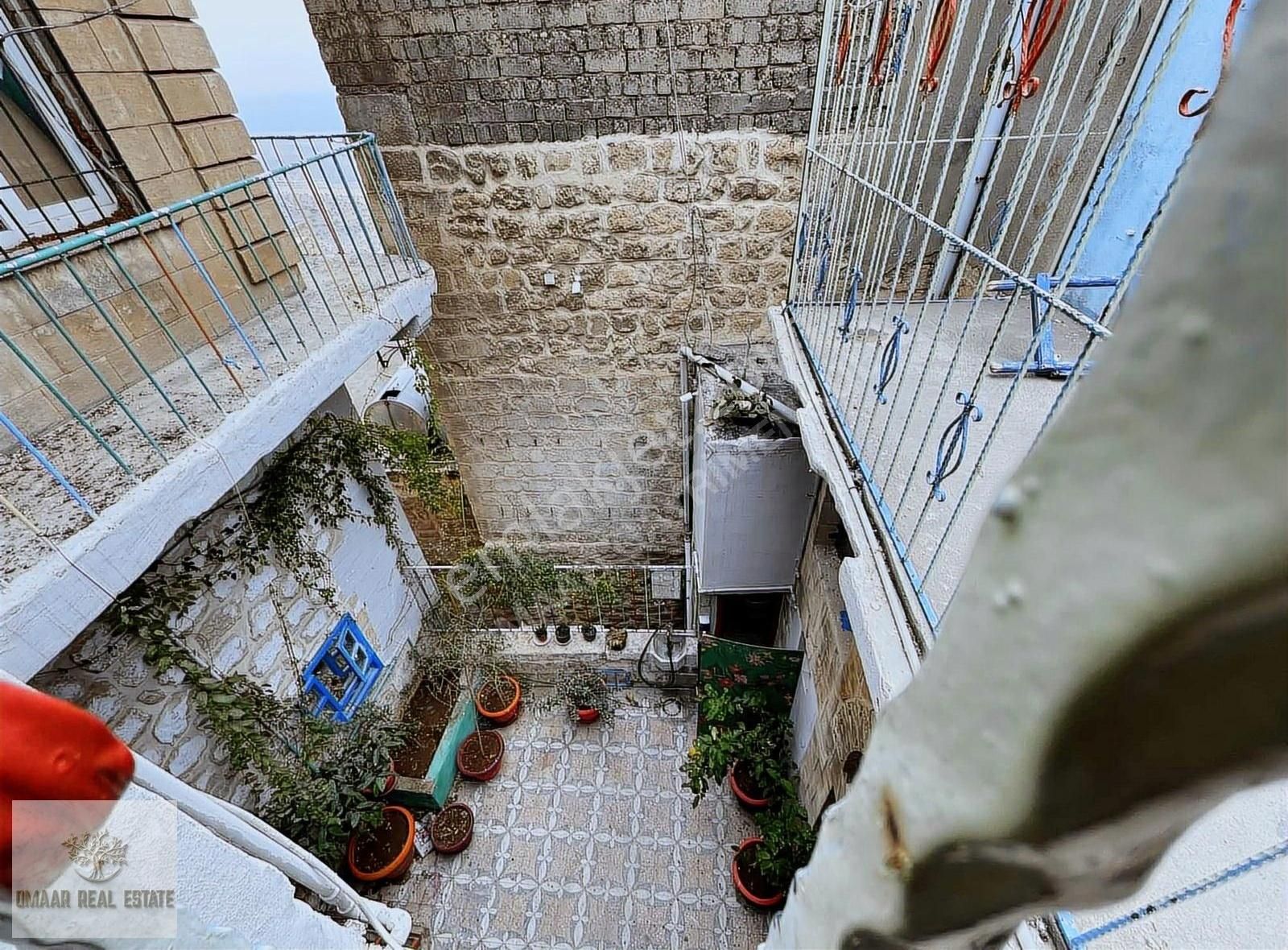 Tarihi Kent'te 3 Katlı Muhteşem Konuma Sahip Tamamı Taş Konak - Görsel 9