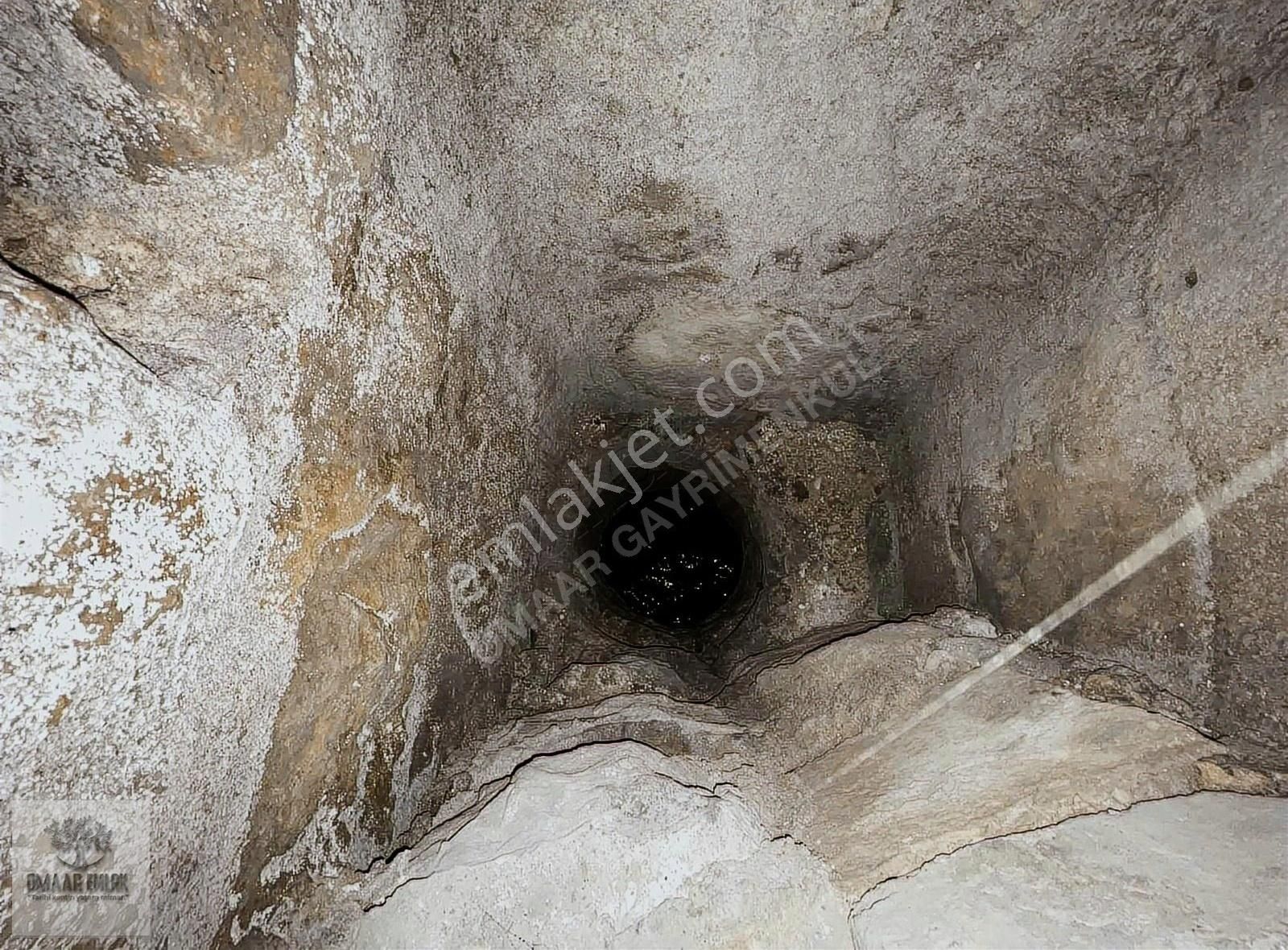 Tarihi Kent'te 3 Katlı Muhteşem Konuma Sahip Tamamı Taş Konak - Görsel 21