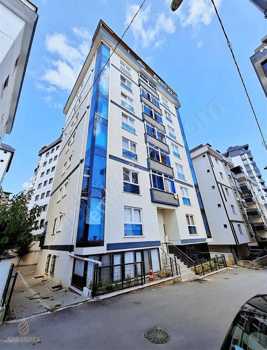 Çekmeköy Sultançiftliği Mah. 4 Yıllık Binada Sıfır 2+ 1 Daire