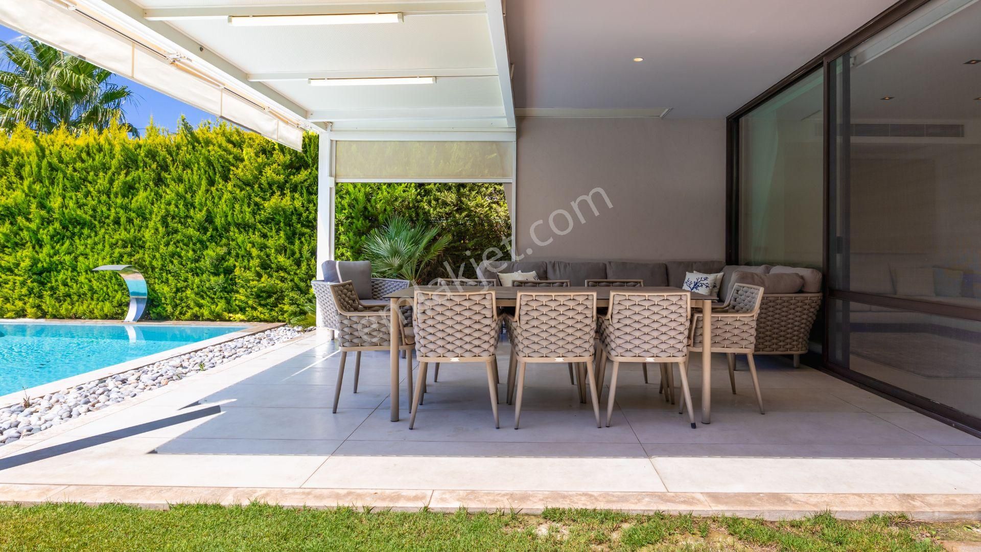 Çeşme Ayayorgide Özel Havuzlu, Bahçeli, Müştemilatlı Lüks Villa - Görsel 4