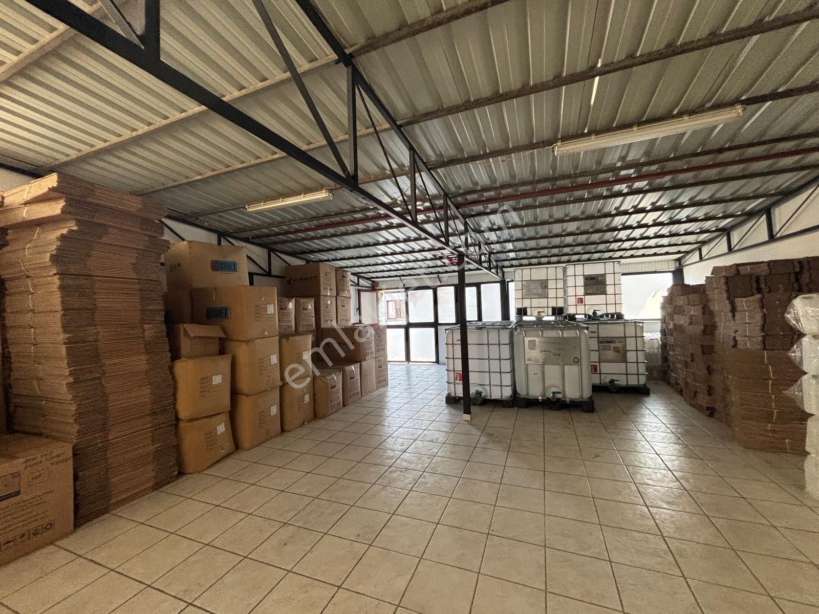 Deha Emlkak'tan Sanayi Mahallesinde Satılık 3 Katlı Bina - Görsel 9