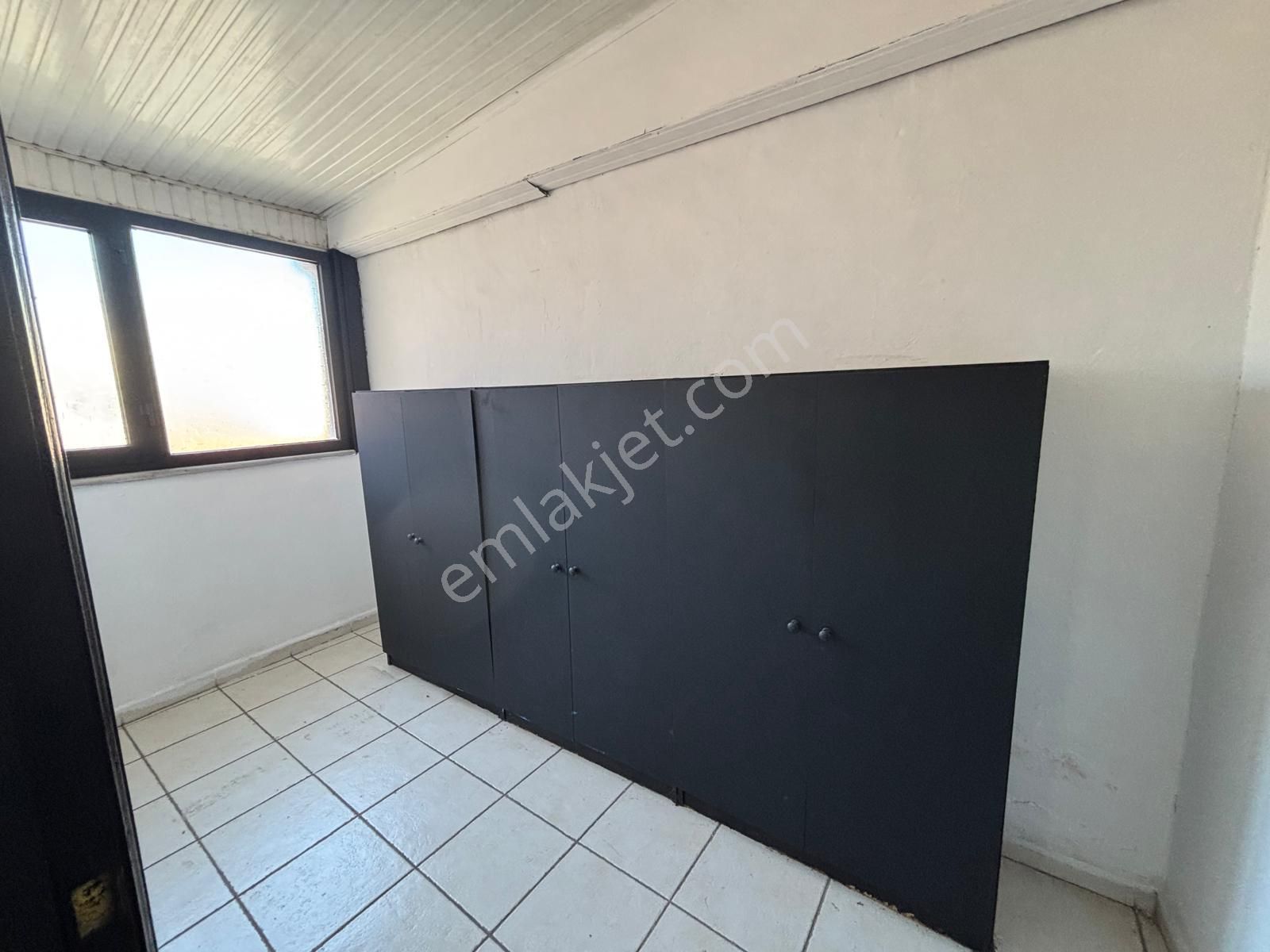 Deha Emlkak'tan Sanayi Mahallesinde Satılık 3 Katlı Bina - Görsel 16