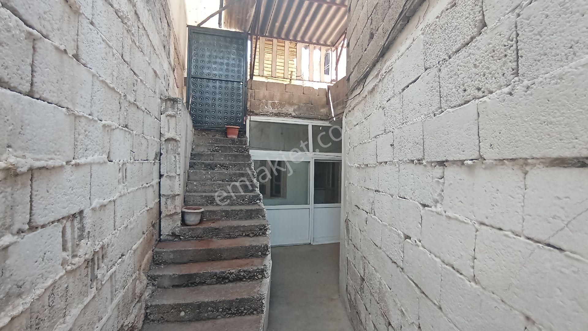 Gümüştekin Mahlesinde Arsa Tapulu Tek Katlı Müstakil Ev - Görsel 16