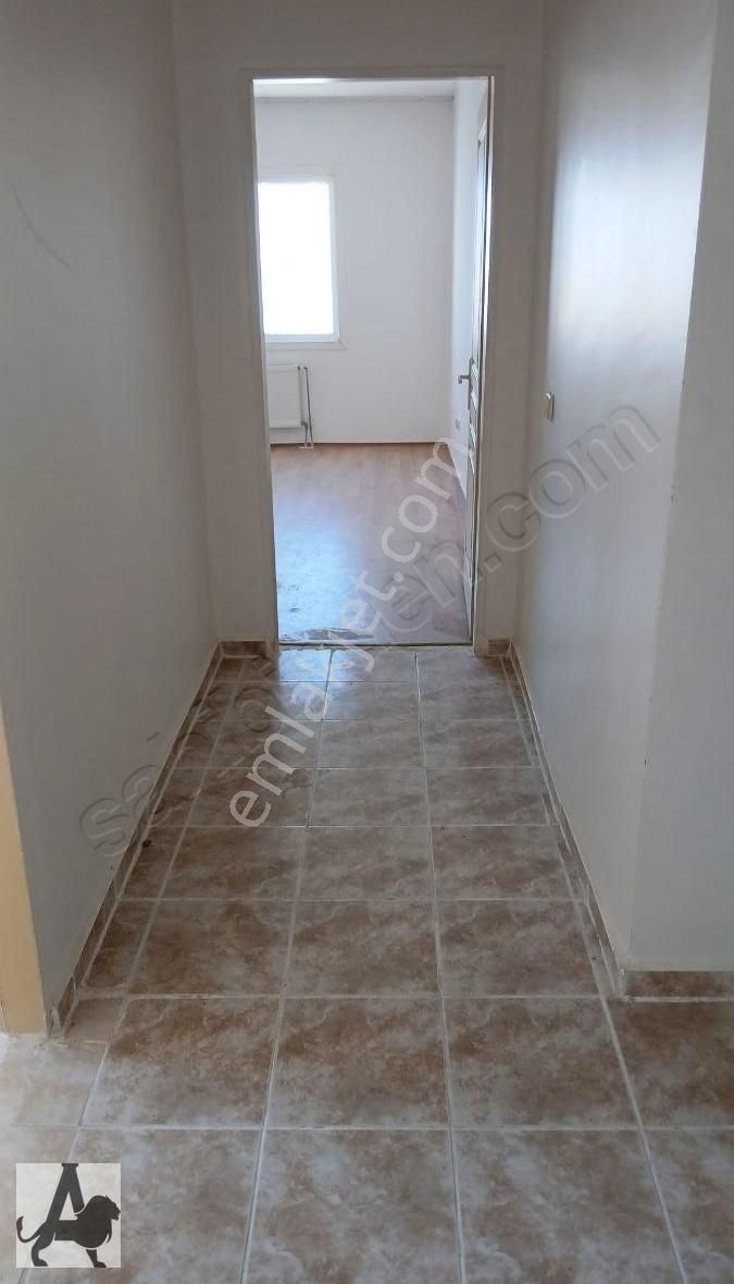 Arslan Emlak'tan Temelli Tokide Kiralık Ön Cephe Sıfır 3+1 Daire - Görsel 16