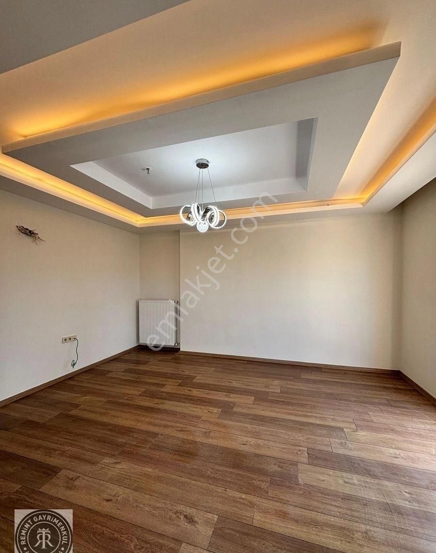 100 Yıl Mahallesinde Geniş 3*1 Kapalı Mutfak Çift Banyodoğalgazlı Direk Hasarsız Satılık Daire!!! - Görsel 4