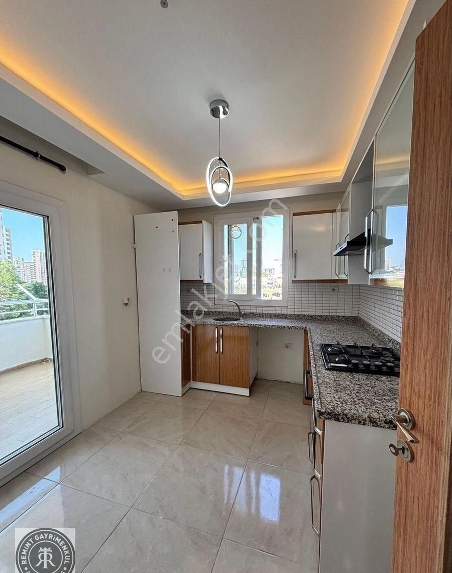 100 Yıl Mahallesinde Geniş 3*1 Kapalı Mutfak Çift Banyodoğalgazlı Direk Hasarsız Satılık Daire!!!