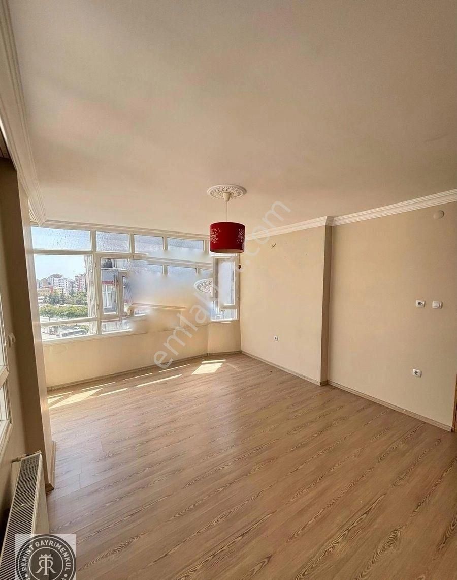 Remint’den Huzurevleri Mahallesinde Geniş 3+1 Ada Mutfak Direk Hasarsız Az Katlı Doğalgazlı Kaçmaz!! - Görsel 14