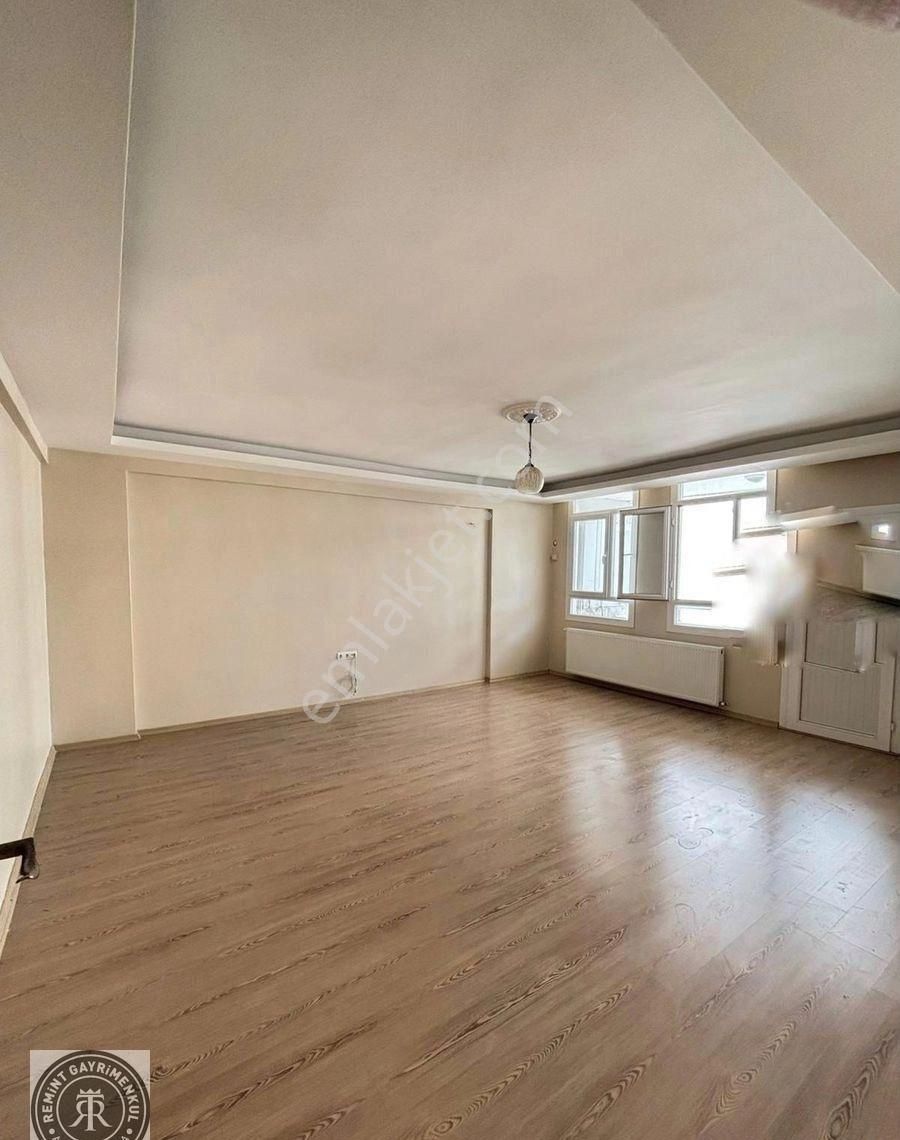 Remint’den Huzurevleri Mahallesinde Geniş 3+1 Ada Mutfak Direk Hasarsız Az Katlı Doğalgazlı Kaçmaz!! - Görsel 12