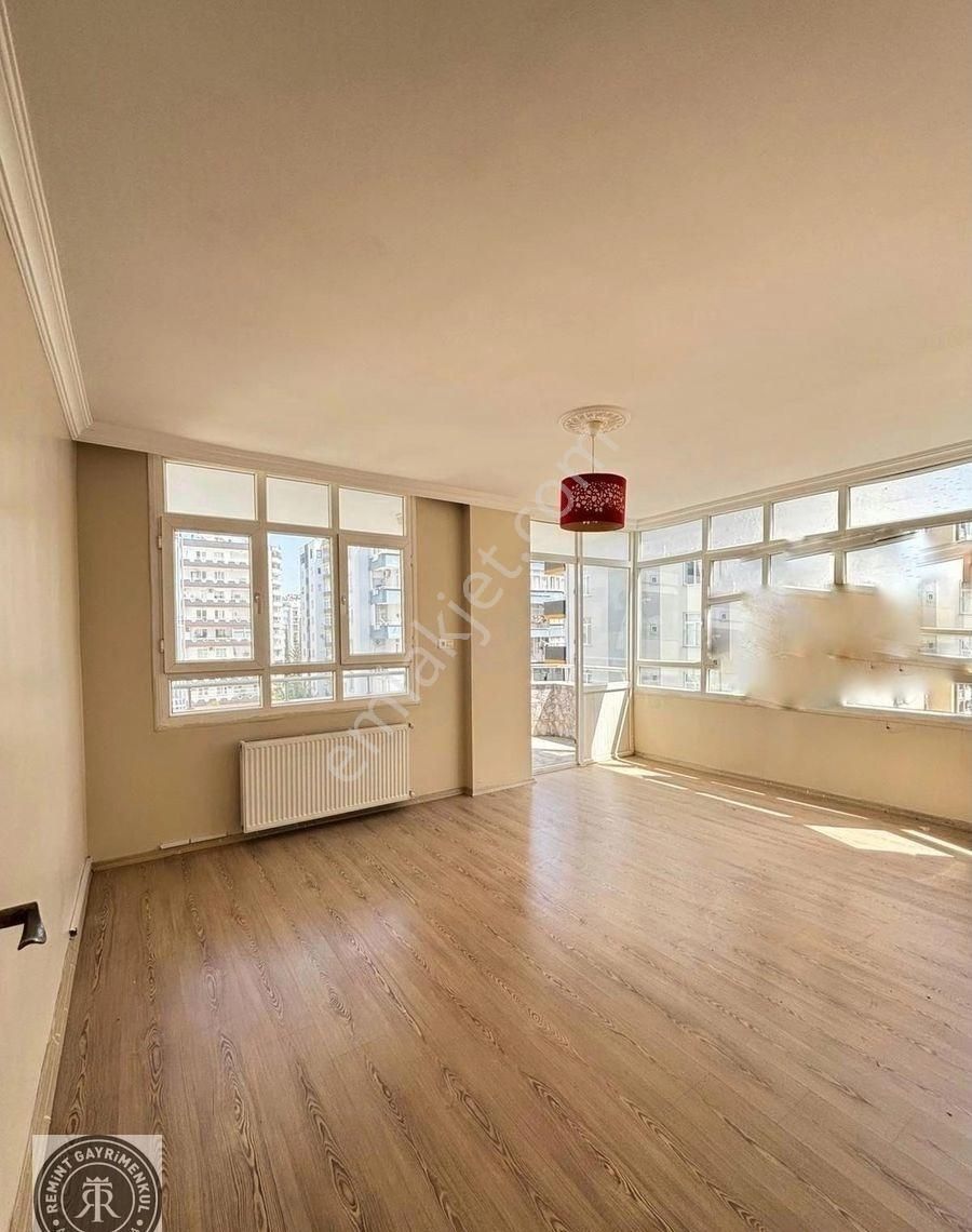 Remint’den Huzurevleri Mahallesinde Geniş 3+1 Ada Mutfak Direk Hasarsız Az Katlı Doğalgazlı Kaçmaz!!