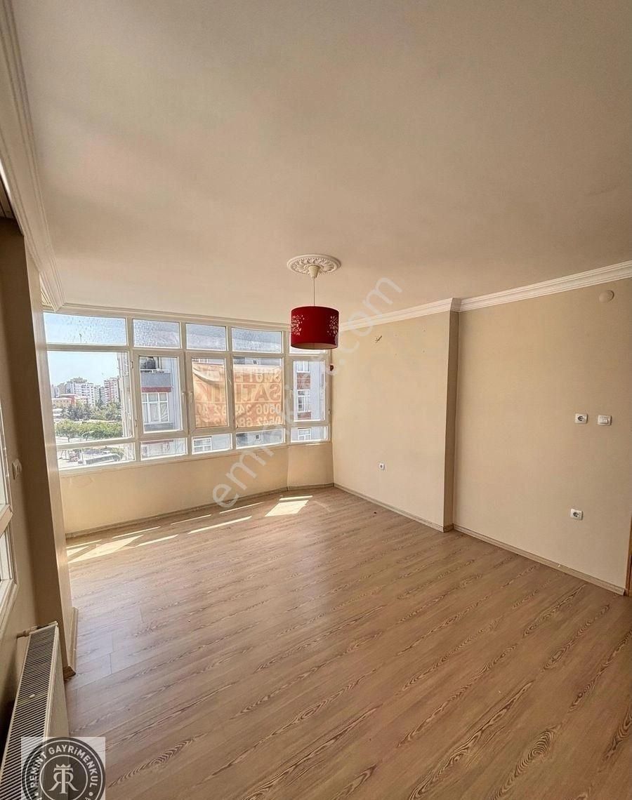 Remint’den Huzurevleri Mahallesinde Geniş 3+1 Ada Mutfak Direk Hasarsız Az Katlı Doğalgazlı Kaçmaz!! - Görsel 3