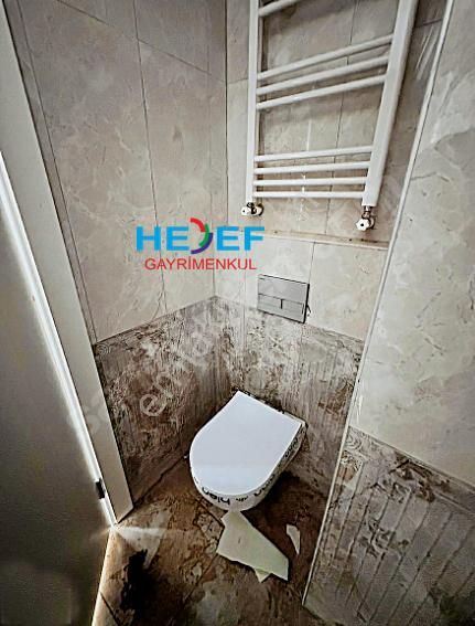 Hedef'ten Akdeniz Mah'de Site İçerisinde Havuzlu 1+1 Daire - Görsel 11