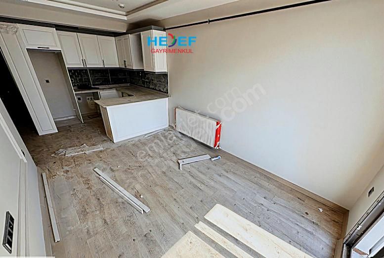 Hedef'ten Akdeniz Mah'de Site İçerisinde Havuzlu 1+1 Daire - Görsel 4