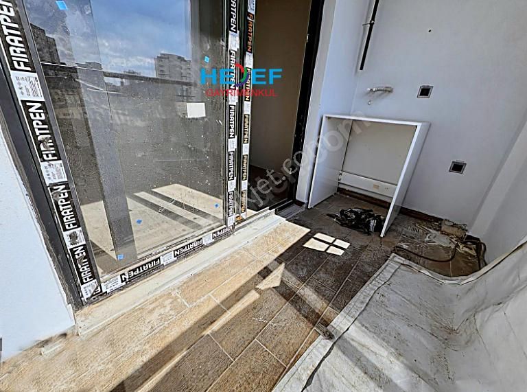 Hedef'ten Akdeniz Mah'de Site İçerisinde Havuzlu 1+1 Daire - Görsel 9