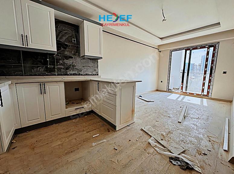 Hedef'ten Akdeniz Mah'de Site İçerisinde Havuzlu 1+1 Daire - Görsel 2